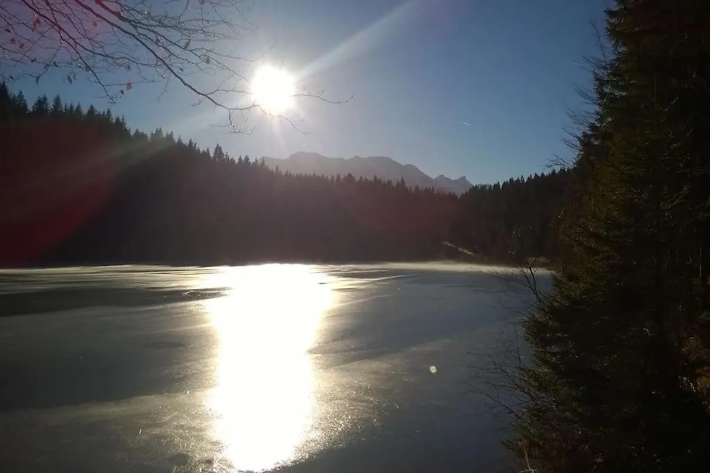 Herberge. 46 Garmisch-Partenkirchen 0*,